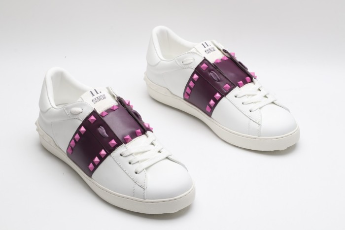 Men Women 𝑉*𝐴𝐿𝐸𝑁𝑇𝐼𝑁𝑂 Top Sneakers