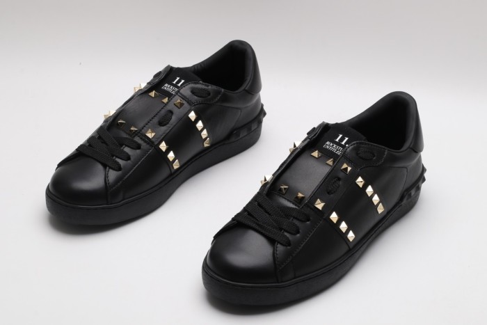 Men Women 𝑉*𝐴𝐿𝐸𝑁𝑇𝐼𝑁𝑂 Top Sneakers