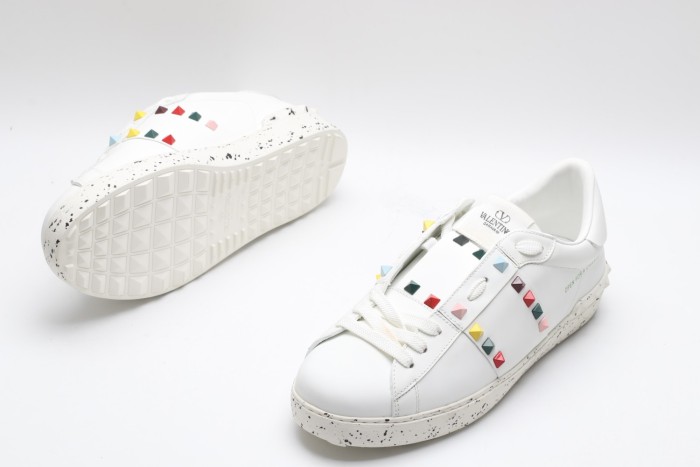 Men Women 𝑉*𝐴𝐿𝐸𝑁𝑇𝐼𝑁𝑂 Top Sneakers