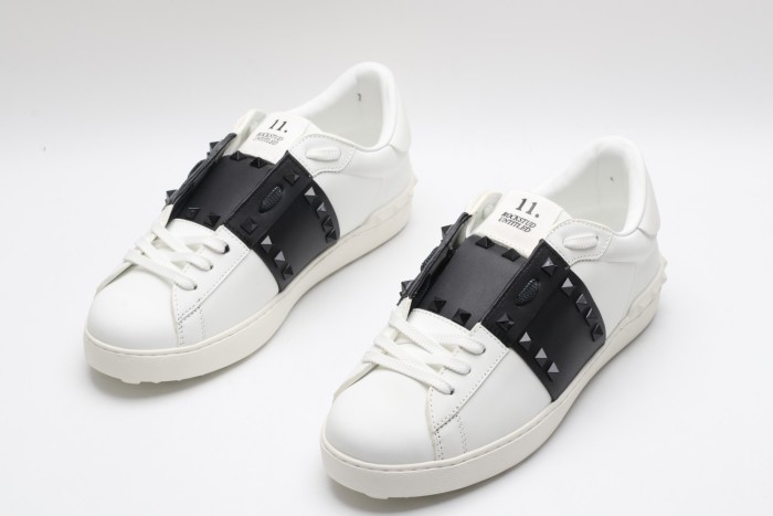 Men Women 𝑉*𝐴𝐿𝐸𝑁𝑇𝐼𝑁𝑂 Top Sneakers