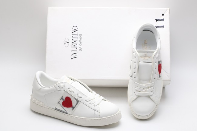 Men Women 𝑉*𝐴𝐿𝐸𝑁𝑇𝐼𝑁𝑂 Top Sneakers