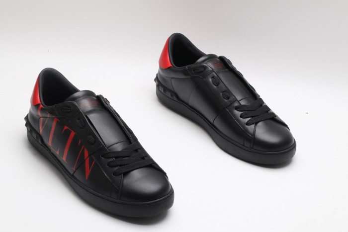 Men Women 𝑉*𝐴𝐿𝐸𝑁𝑇𝐼𝑁𝑂 Top Sneakers