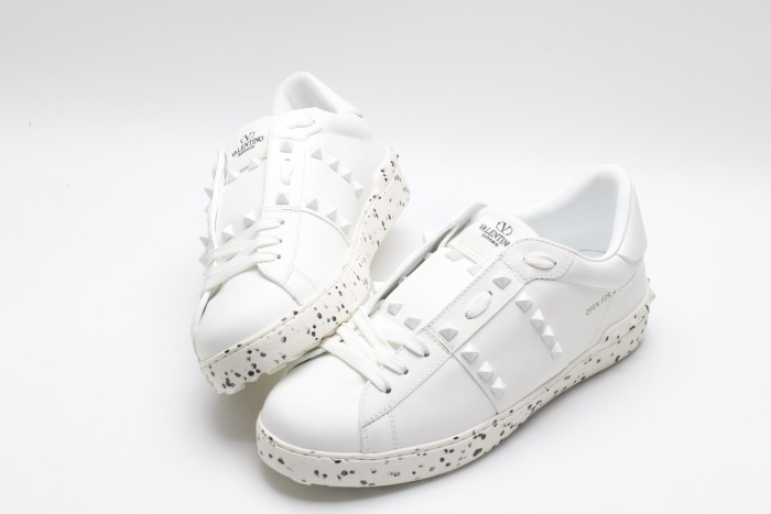 Men Women 𝑉*𝐴𝐿𝐸𝑁𝑇𝐼𝑁𝑂 Top Sneakers