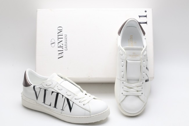 Men Women 𝑉*𝐴𝐿𝐸𝑁𝑇𝐼𝑁𝑂 Top Sneakers