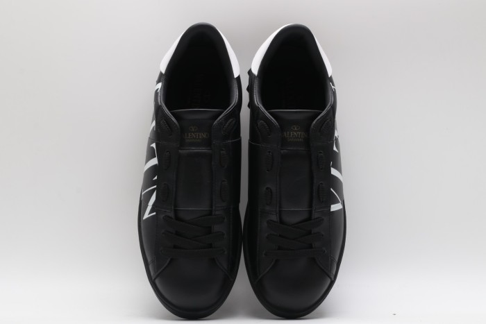 Men Women 𝑉*𝐴𝐿𝐸𝑁𝑇𝐼𝑁𝑂 Top Sneakers