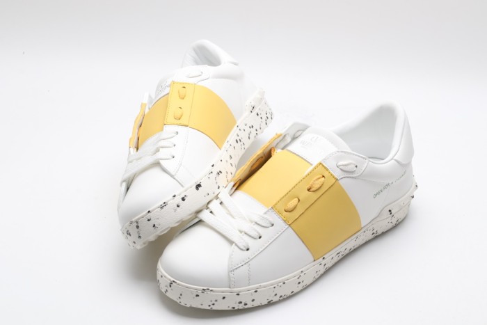 Men Women 𝑉*𝐴𝐿𝐸𝑁𝑇𝐼𝑁𝑂 Top Sneakers