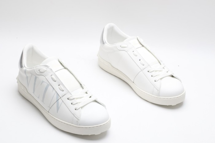 Men Women 𝑉*𝐴𝐿𝐸𝑁𝑇𝐼𝑁𝑂 Top Sneakers