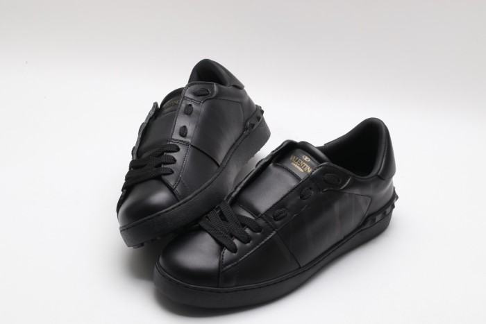 Men Women 𝑉*𝐴𝐿𝐸𝑁𝑇𝐼𝑁𝑂 Top Sneakers