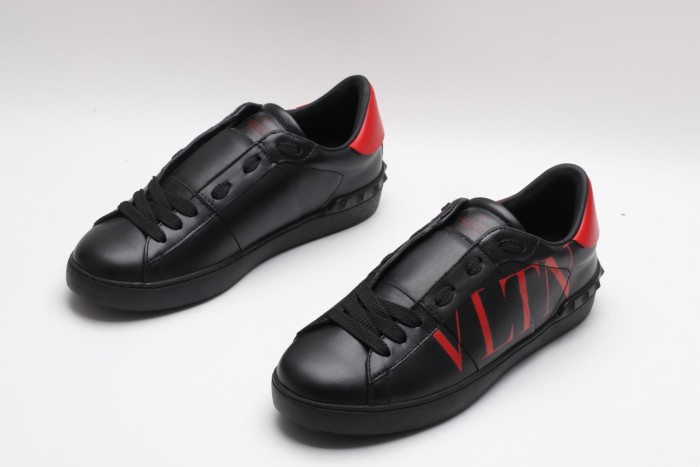 Men Women 𝑉*𝐴𝐿𝐸𝑁𝑇𝐼𝑁𝑂 Top Sneakers