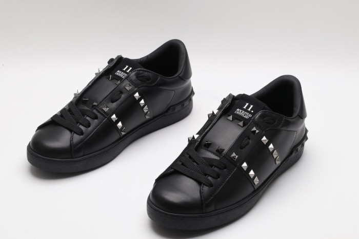Men Women 𝑉*𝐴𝐿𝐸𝑁𝑇𝐼𝑁𝑂 Top Sneakers