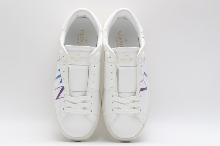 Men Women 𝑉*𝐴𝐿𝐸𝑁𝑇𝐼𝑁𝑂 Top Sneakers