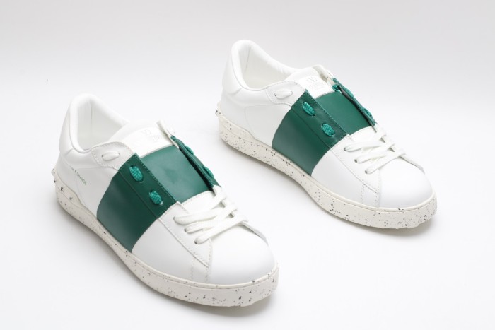Men Women 𝑉*𝐴𝐿𝐸𝑁𝑇𝐼𝑁𝑂 Top Sneakers