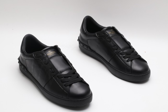 Men Women 𝑉*𝐴𝐿𝐸𝑁𝑇𝐼𝑁𝑂 Top Sneakers