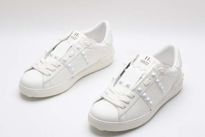Men Women 𝑉*𝐴𝐿𝐸𝑁𝑇𝐼𝑁𝑂 Top Sneakers
