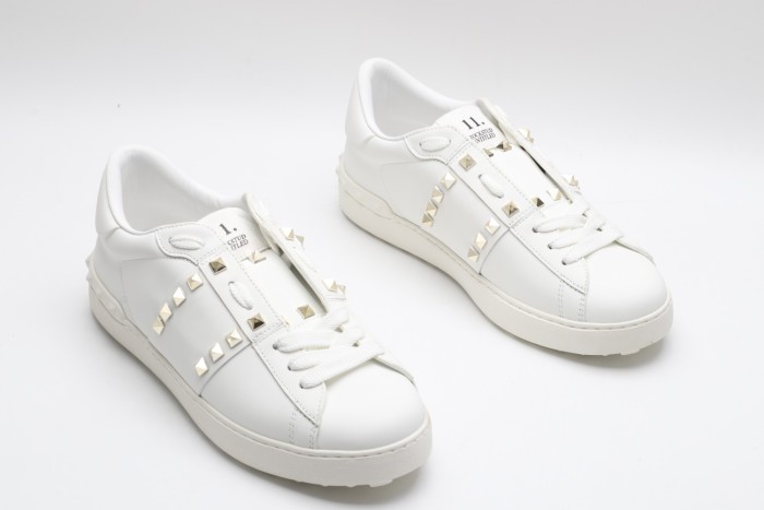 Men Women 𝑉*𝐴𝐿𝐸𝑁𝑇𝐼𝑁𝑂 Top Sneakers