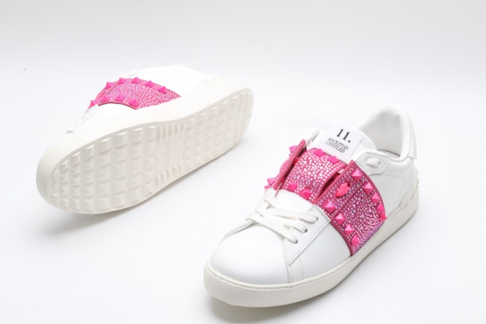 Men Women 𝑉*𝐴𝐿𝐸𝑁𝑇𝐼𝑁𝑂 Top Sneakers