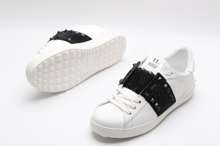 Men Women 𝑉*𝐴𝐿𝐸𝑁𝑇𝐼𝑁𝑂 Top Sneakers