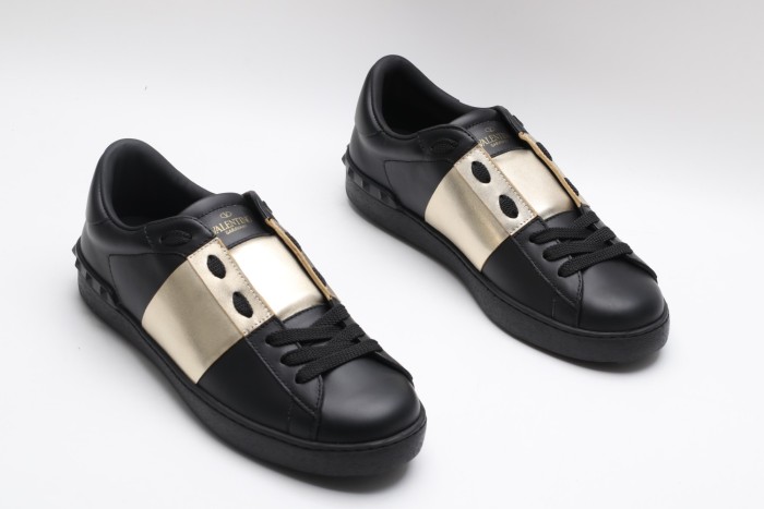 Men Women 𝑉*𝐴𝐿𝐸𝑁𝑇𝐼𝑁𝑂 Top Sneakers