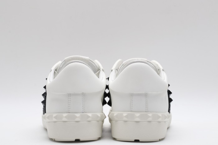 Men Women 𝑉*𝐴𝐿𝐸𝑁𝑇𝐼𝑁𝑂 Top Sneakers