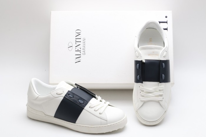 Men Women 𝑉*𝐴𝐿𝐸𝑁𝑇𝐼𝑁𝑂 Top Sneakers