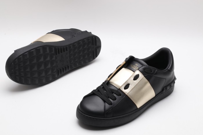 Men Women 𝑉*𝐴𝐿𝐸𝑁𝑇𝐼𝑁𝑂 Top Sneakers