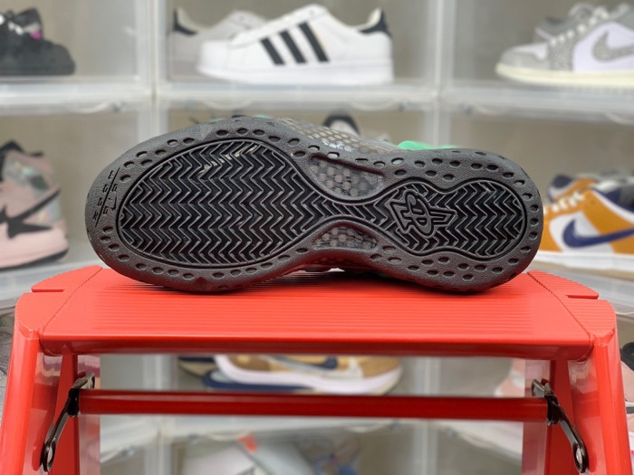 N*ike  A*ir F*oamposite  top quality  840559-001