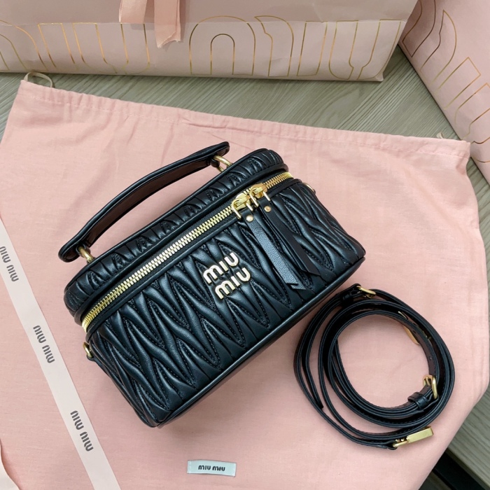 M*iu M*iu Bag Top Quality 18*11.5*8CM