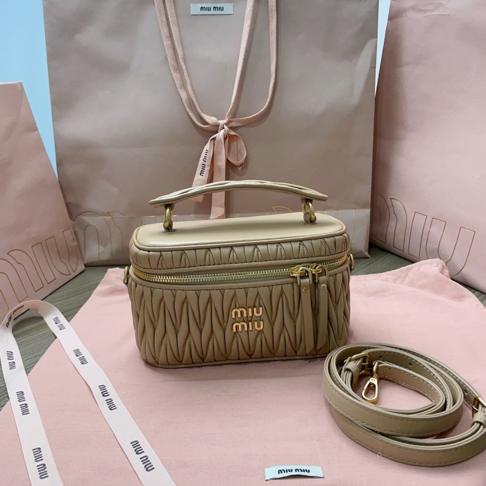 M*iu M*iu Bag Top Quality 18*11.5*8CM