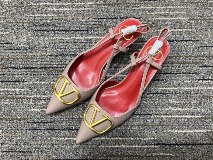 Women V*alentino Top Quality Sandals