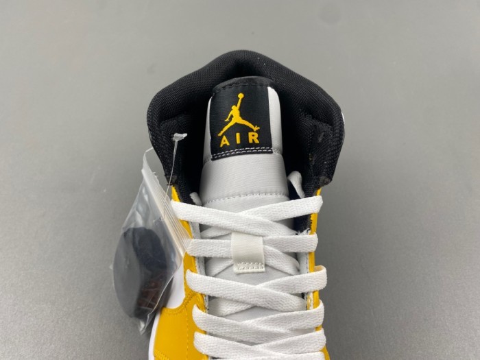 A*ir J*ordan 1 Mid DQ8426-701