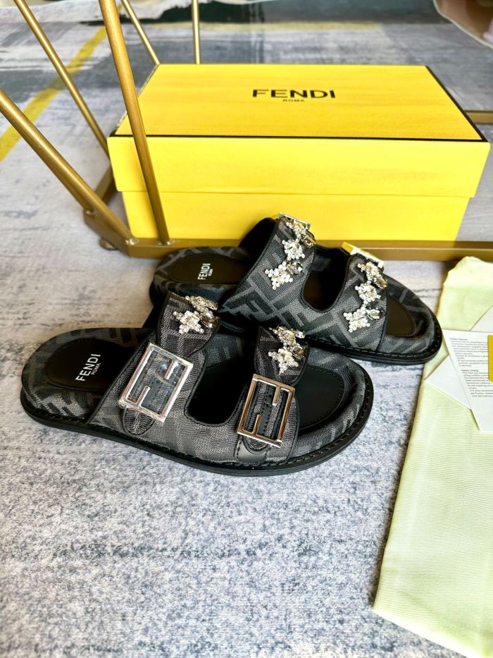 F*endi Top Sandals