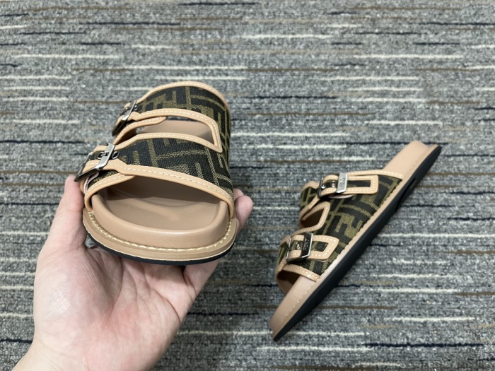 F*endi Top Sandals