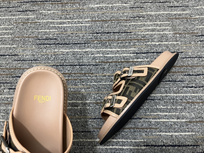 F*endi Top Sandals