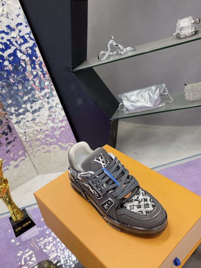 Men  L*ouis V*uitton Top Quality Sneaker