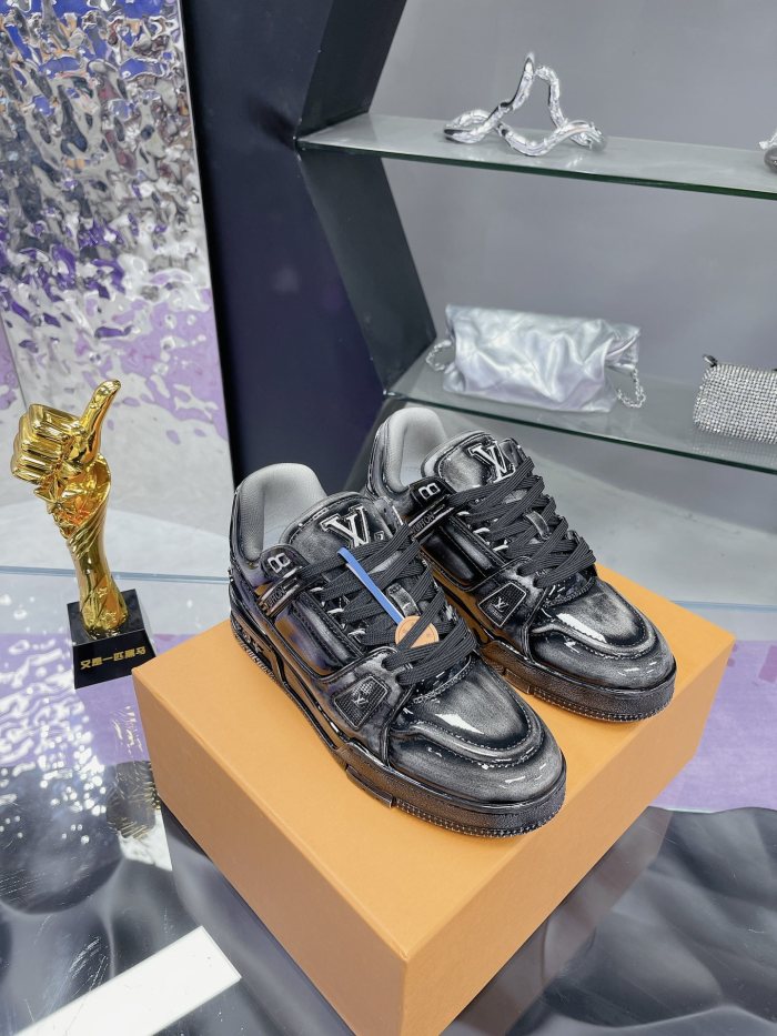 Men  L*ouis V*uitton Top Quality Sneaker