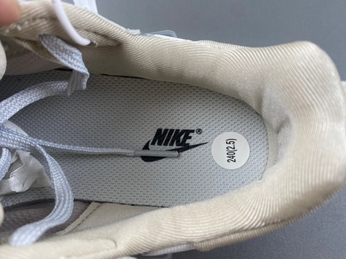 N*ike VZK RUN FD0736-100
