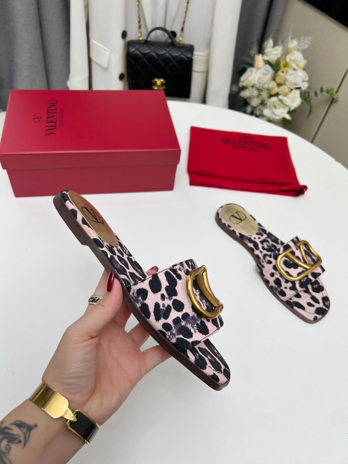 Women V*alentino Top Quality Sandals