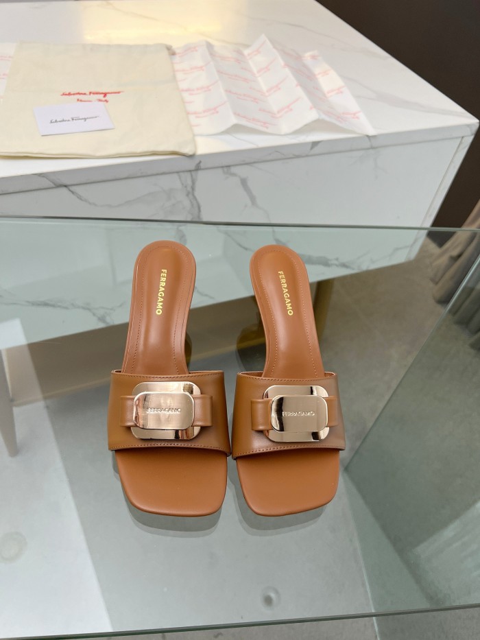 Women  S*alvatore F*erragamo Slipper