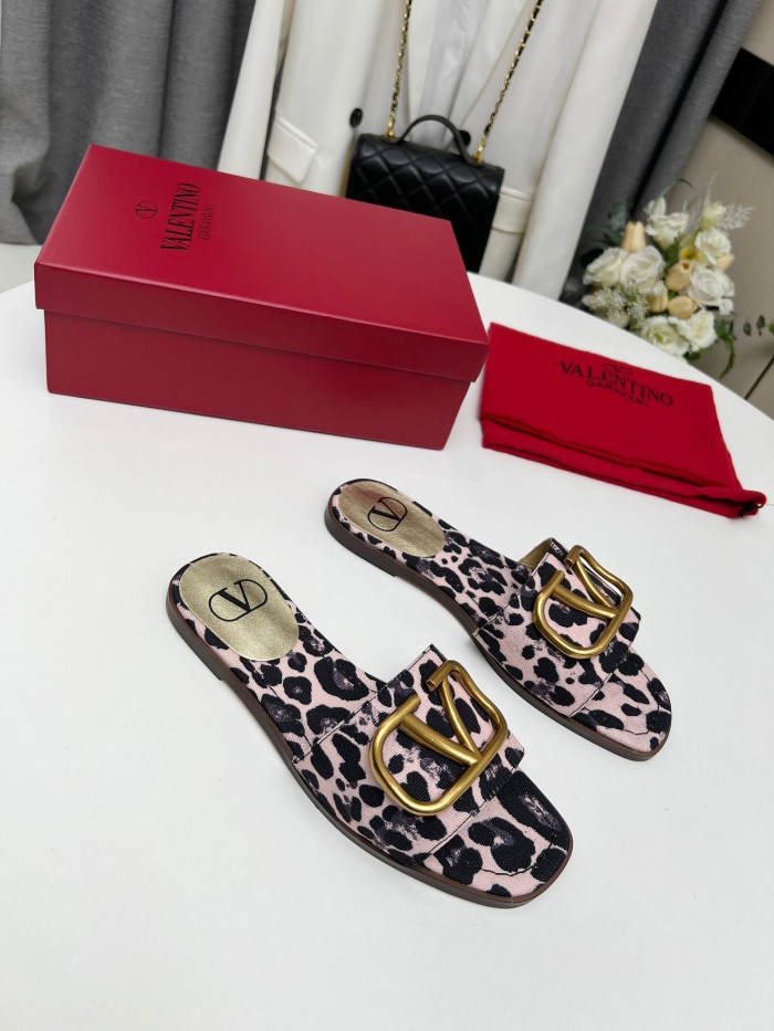 Women V*alentino Top Quality Sandals