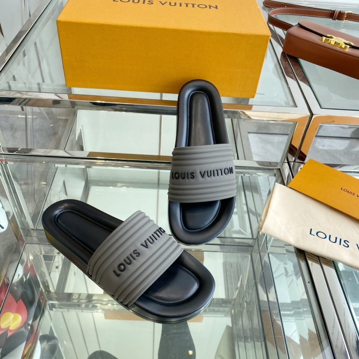 Men  L*ouis V*uitton Top Quality Sandals