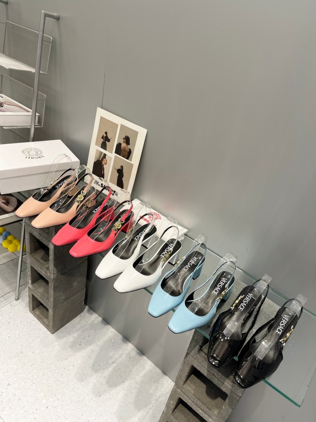 Women V*ersace Top Quality Sandals