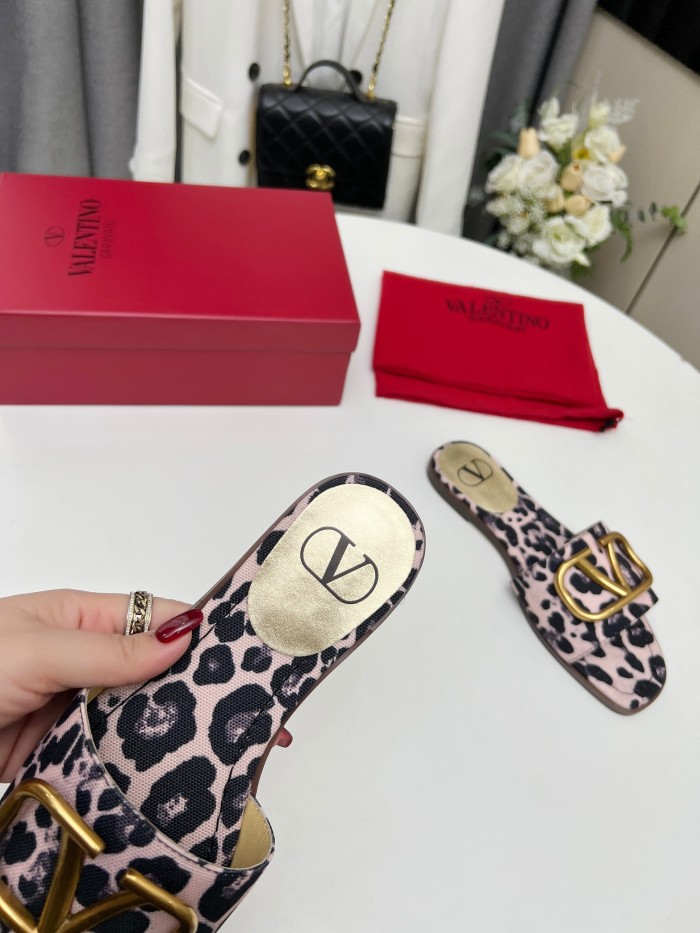 Women V*alentino Top Quality Sandals