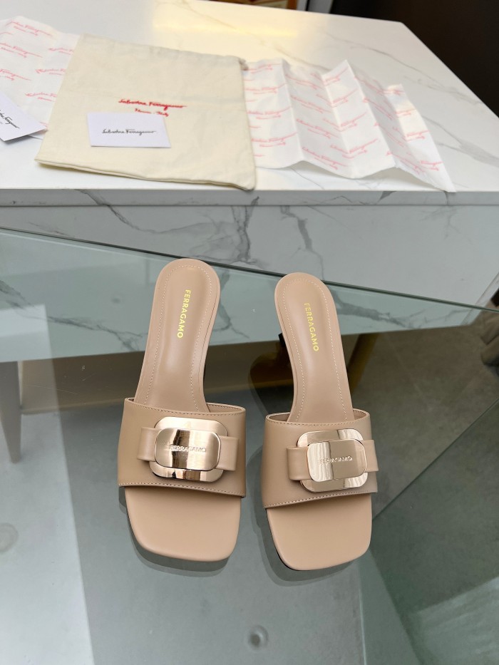 Women  S*alvatore F*erragamo Slipper