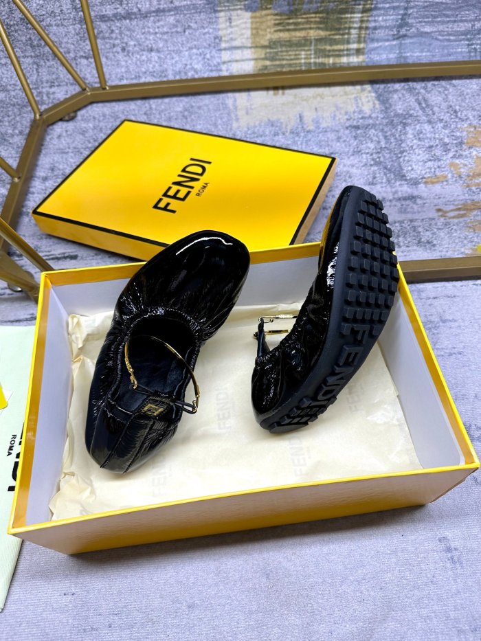 Women F*endi Top Quality Sandals