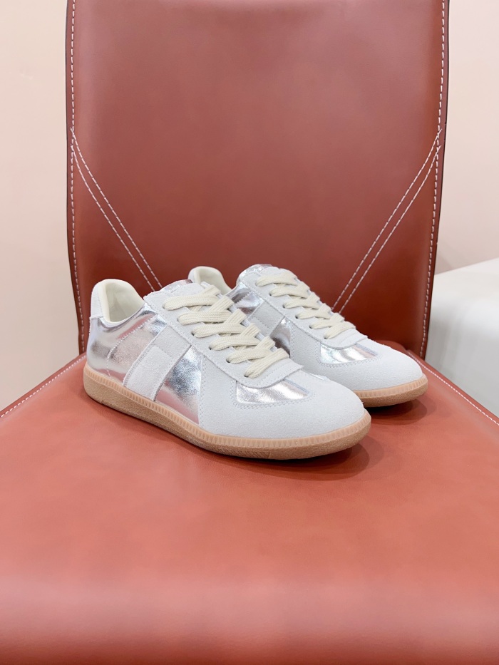 Men  Women Martin Margiela Sneakers