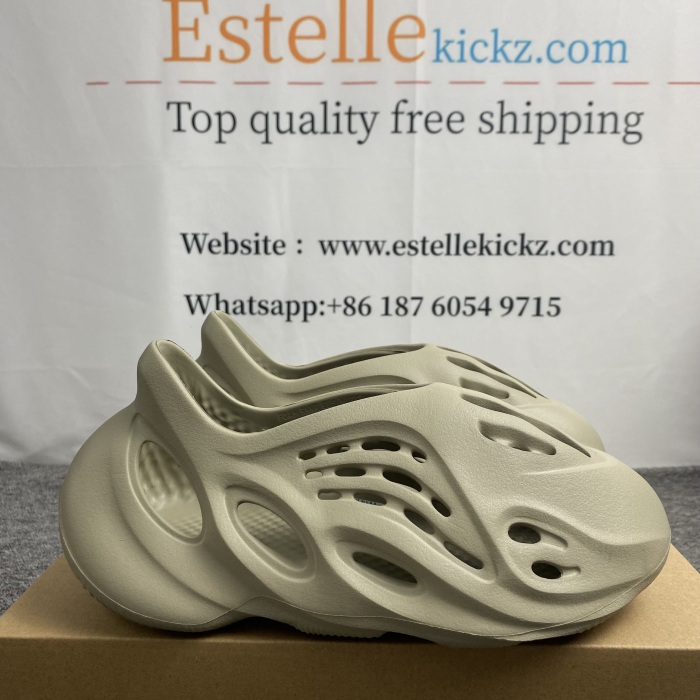 YEEZY FOAM RUNNER 'STONE SALT GV6840