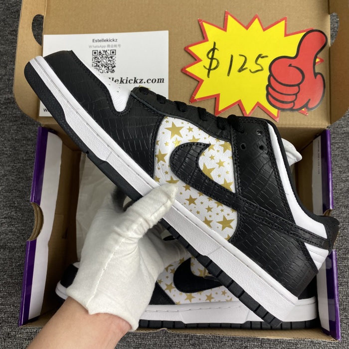 Supreme x Nike SB Dunk Low DH3228-102