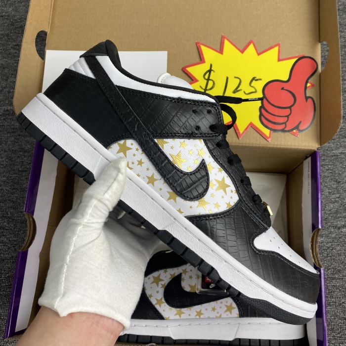 Supreme x Nike SB Dunk Low DH3228-102