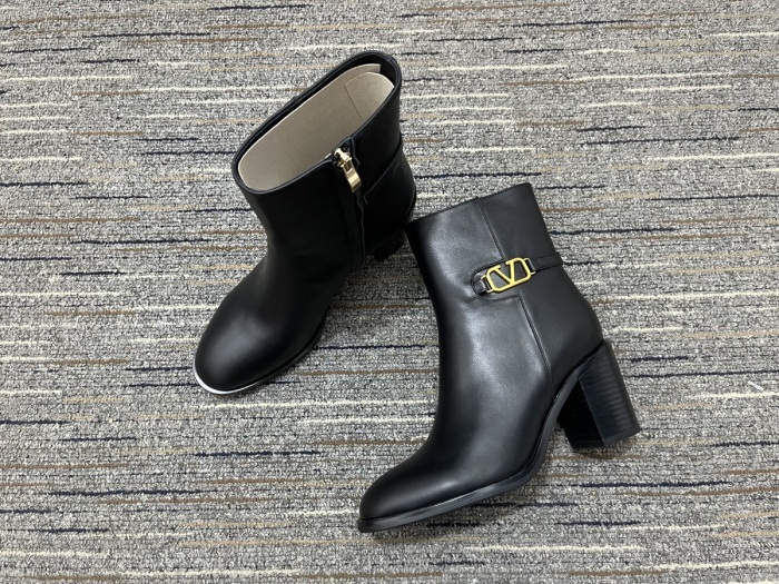 Women V*alentino Top Quality Boots