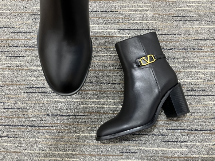 Women V*alentino Top Quality Boots